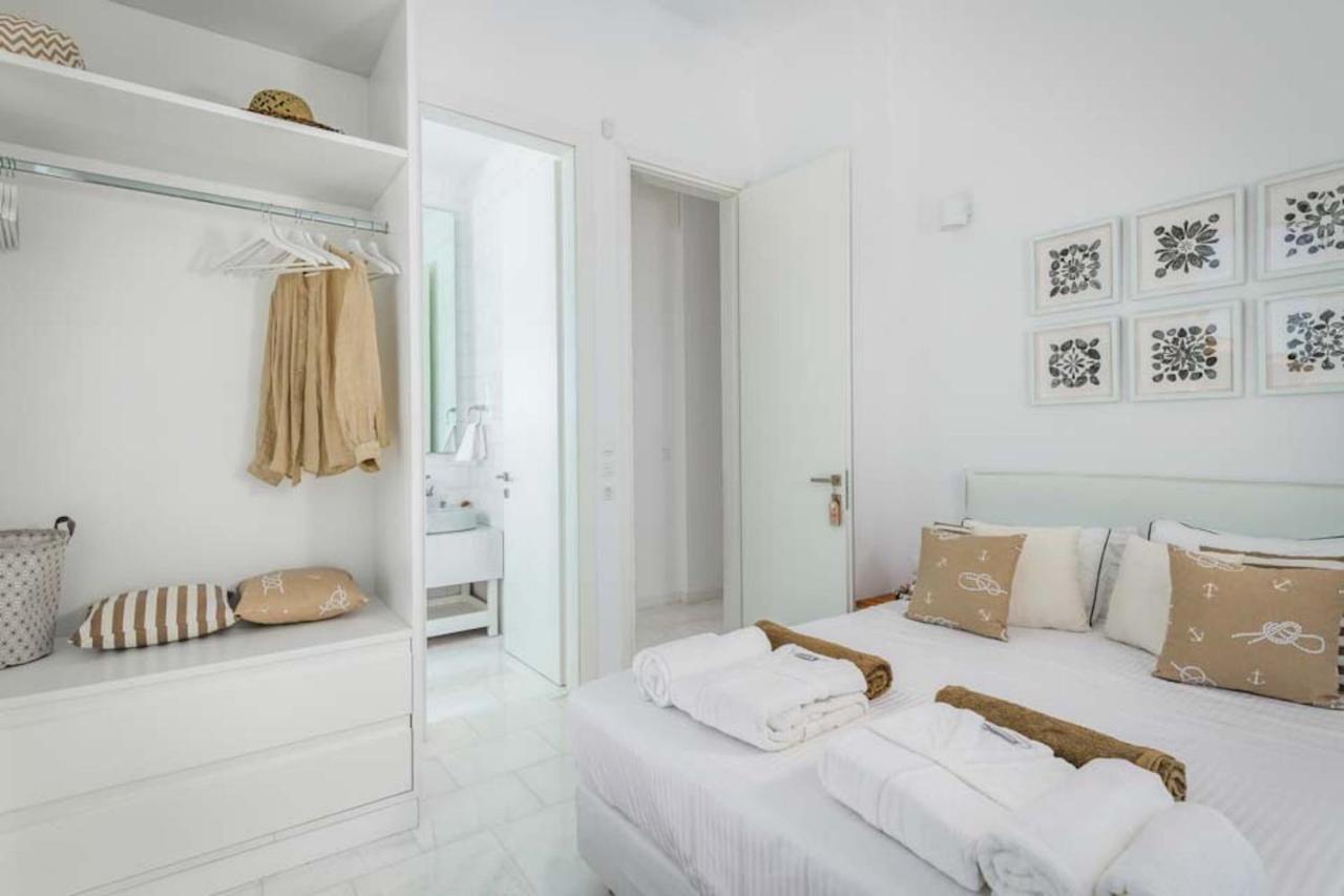 Seashore Beachfront Villa Lakhania Esterno foto
